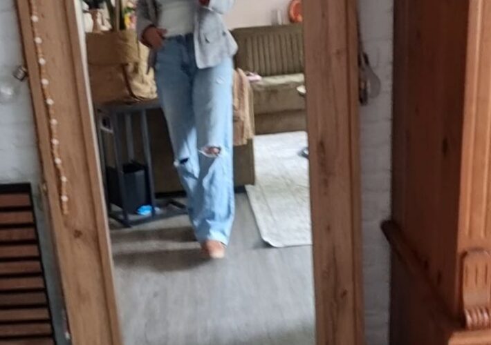 SUNDAY 

Just some random things that made me happy last week

1. Happy fit!!
2. Plukgeluk, verse hop
3. Kringloop rondje gedaan
4. De bekende Zweedse...